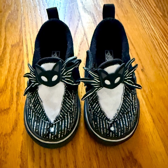 Disney Vans NBC - Picture 1 of 4